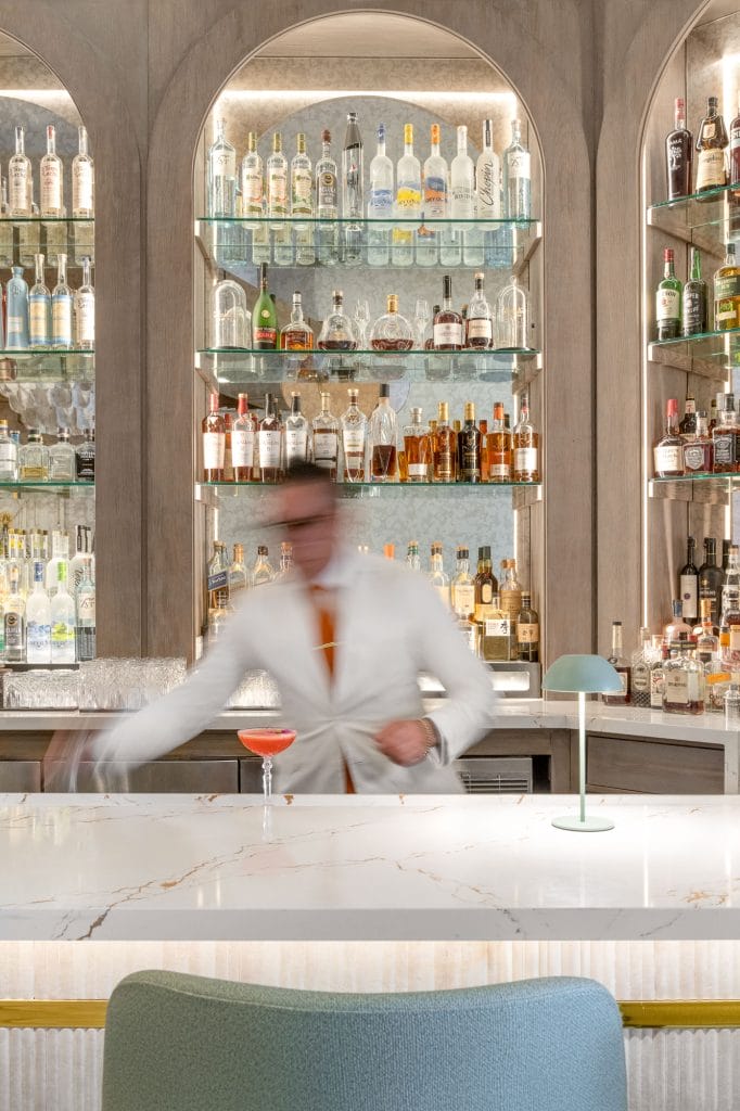Il Mulino's Bar and Bartender